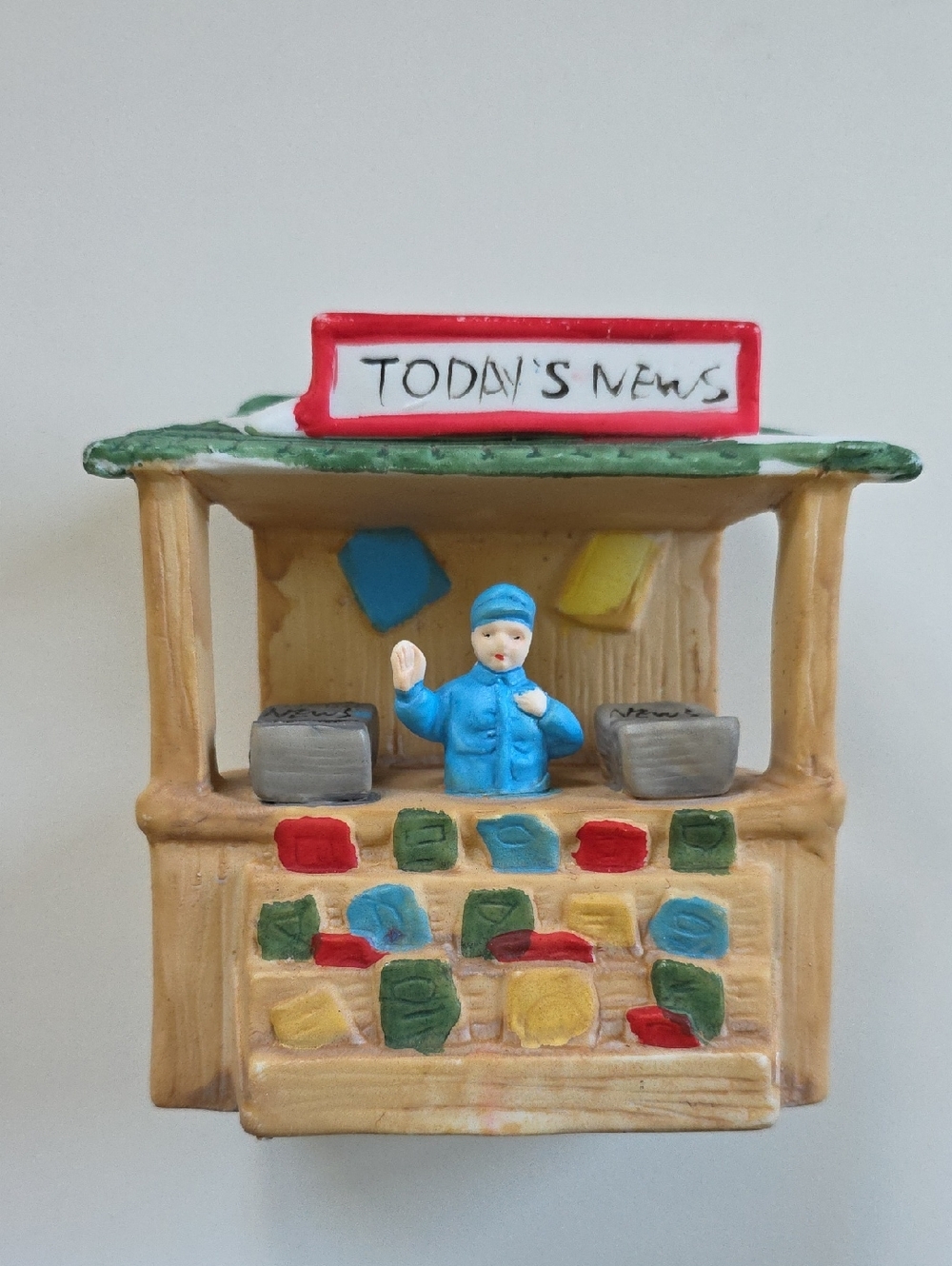 Noma Dickensville Christmas Village Porcelain Today's News Stand